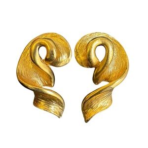 Vintage Couture Gold Tone Statement Earrings Clip On Avante-Garde Surrealism
